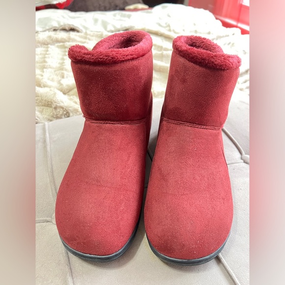 Vionic Shoes - Vibrant burgundy Suede Boots